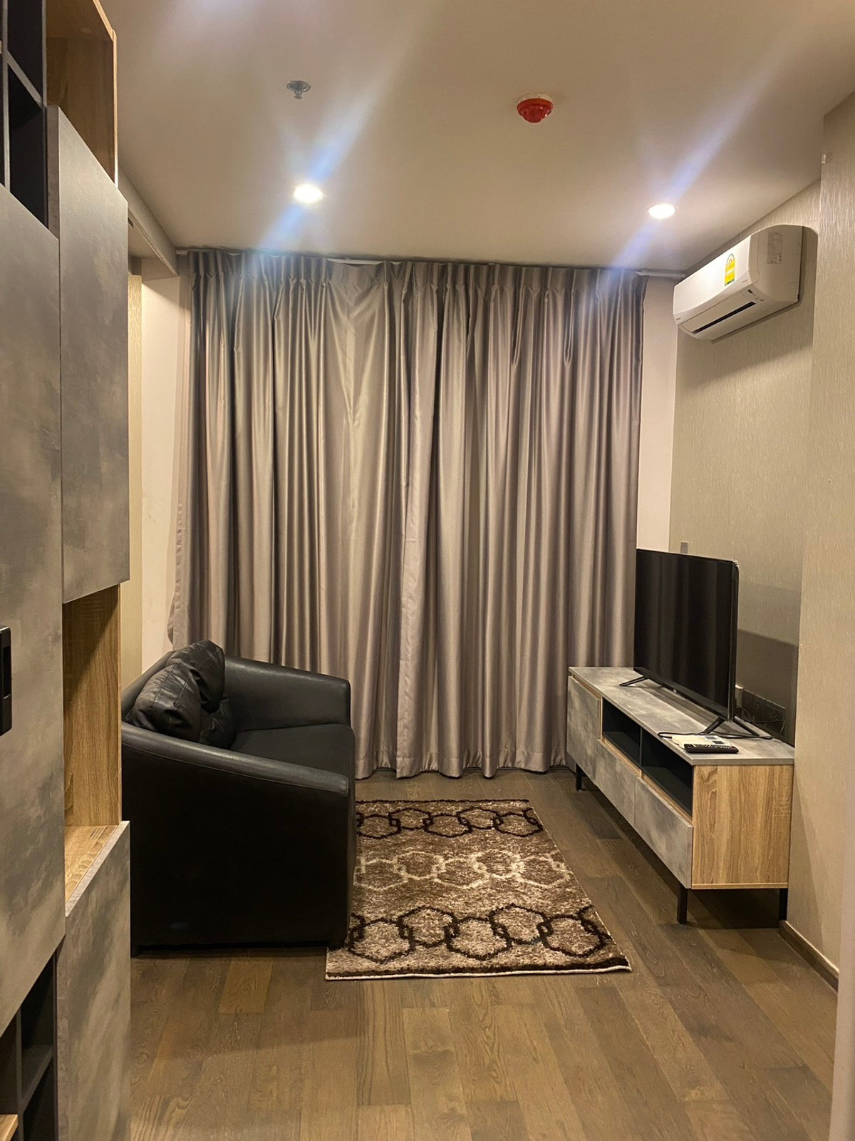 For RentCondoRatchathewi,Phayathai : Best Price 📍For rent Ideo Q Siam-Rachathewi, beautiful room, very good price, very livable, decorated, ready to move in.