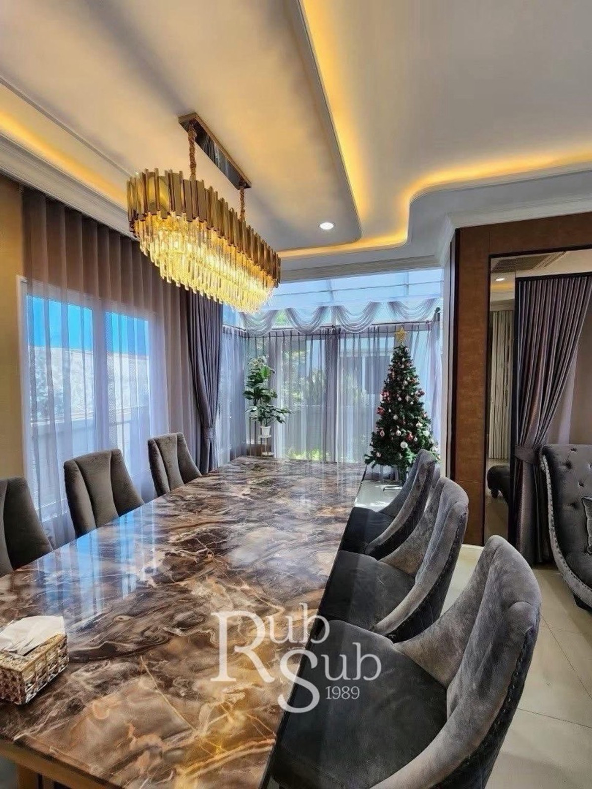 For RentHousePathum Thani,Rangsit, Thammasat : Salila🚩🏡  𝐅𝐎𝐑 𝐑𝐄𝐍𝐓 | 𝐆𝐫𝐚𝐧𝐝𝐢𝐨 𝐕𝐢𝐛𝐡𝐚𝐯𝐚𝐝𝐢-𝐑𝐚𝐧𝐠𝐬𝐢𝐭
Luxury fully built-in house — Executive living