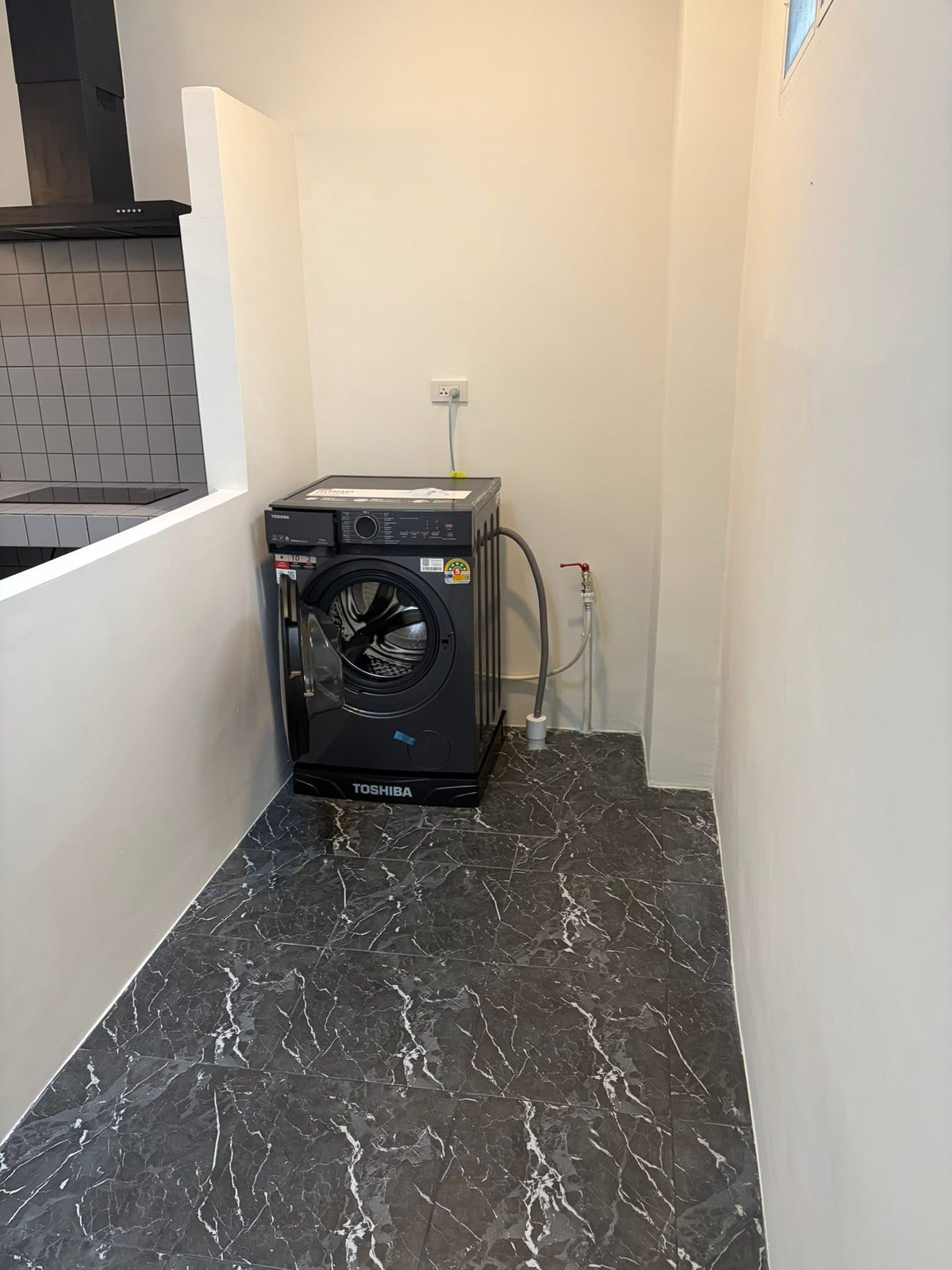 ทาวน์โฮมโชคชัย4 ลาดพร้าว71 : RH031126 ขาย/ให้เช่า ทาวน์เฮ้าส์ 2 ชั้น หลังมุม Fully Furnished ย่าน ลาดพร้าว