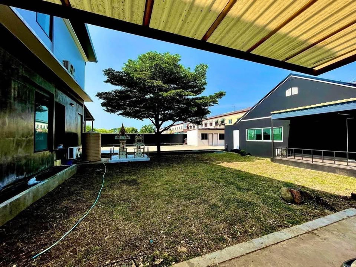 ให้เช่าบ้านนนทบุรี บางใหญ่ บางบัวทอง : ให้เช่า บ้านหลังใหญ่ สามารถทำโฮมออฟฟิศ หรือ โรงงานเล็กๆ และเป็นโกดังได้ บนที่ดิน 312 วา มี3อาคาร พื้นที่กว้างขวาง