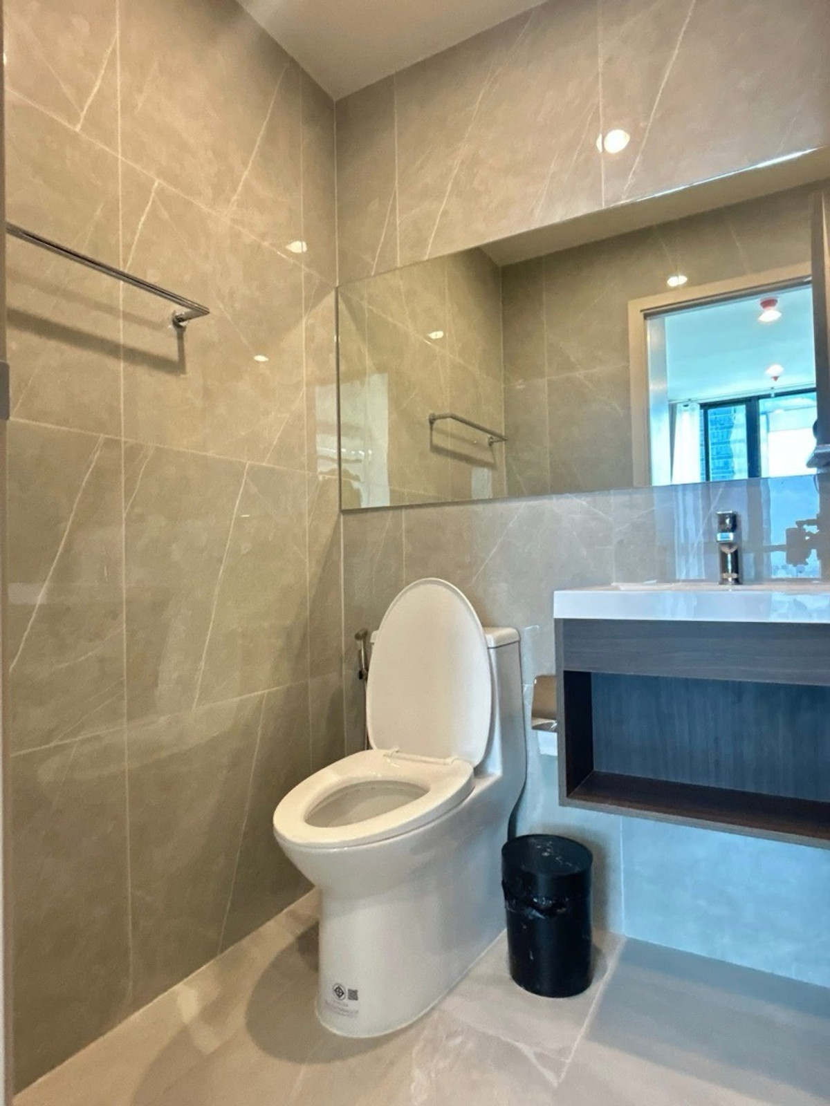 For RentCondoRama9, Petchburi, RCA : For rent Nue district R9