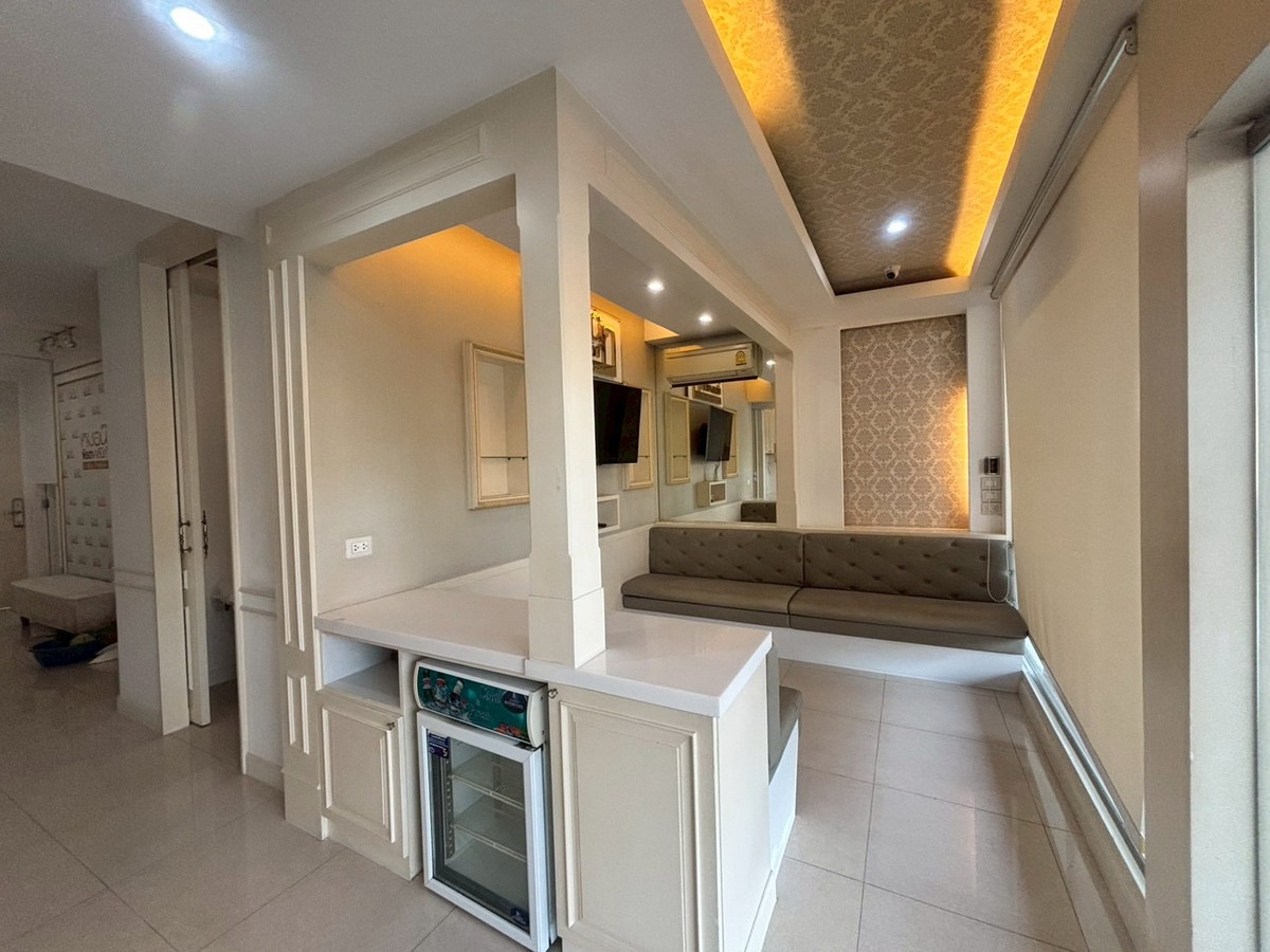 For SaleShop HousePhutthamonthon, Salaya : Commercial building for sale, Chinatown Salaya, near Central, Borommaratchachonnani Rd., decorated, ready to move in and operate.