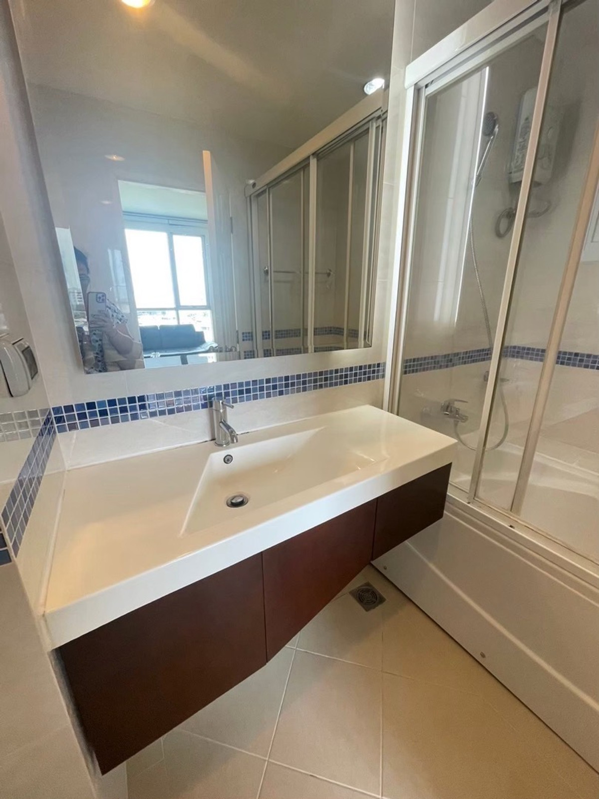 For RentCondoOnnut, Udomsuk : life sukhumvit 65(Life Sukhumvit 65) near BTS Ekkamai-Phra Khanong (vacant 4 April) fully furnished + electrical appliances Line:@551txomc