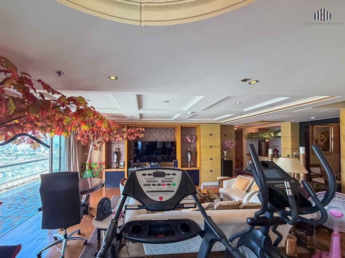 For SaleCondoRama3 (Riverside),Satupadit : Large unit on the 33rd floor, beautifully and luxuriously decorated, great value with Chao Phraya River view! Condo for sale at Salintara Condominium Rama 3, size 225.31 sq.m., near Terminal 21 Rama 3. Urgent sale.