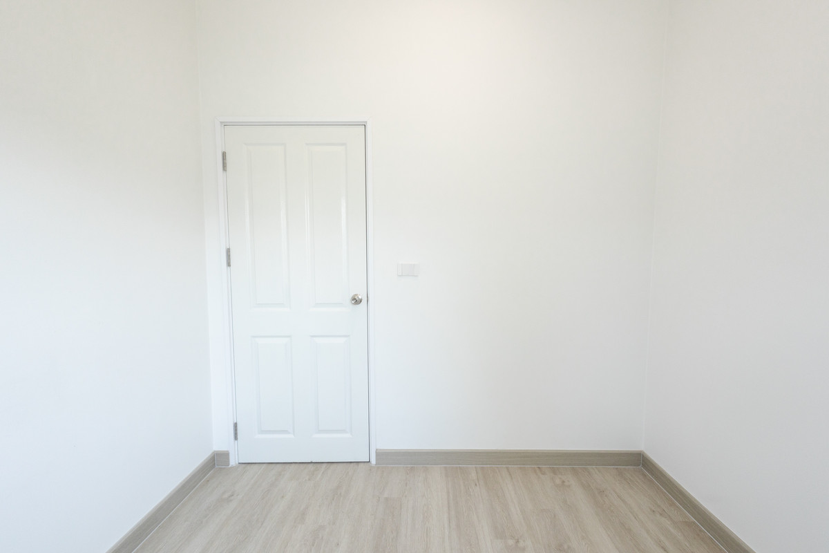 ขายทาวน์โฮมลาดกระบัง สุวรรณภูมิ : 🏡 ทาวน์โฮมหลังมุม ทำเลดีในโครงการ Golden Town3 บางนา–สวนหลวง