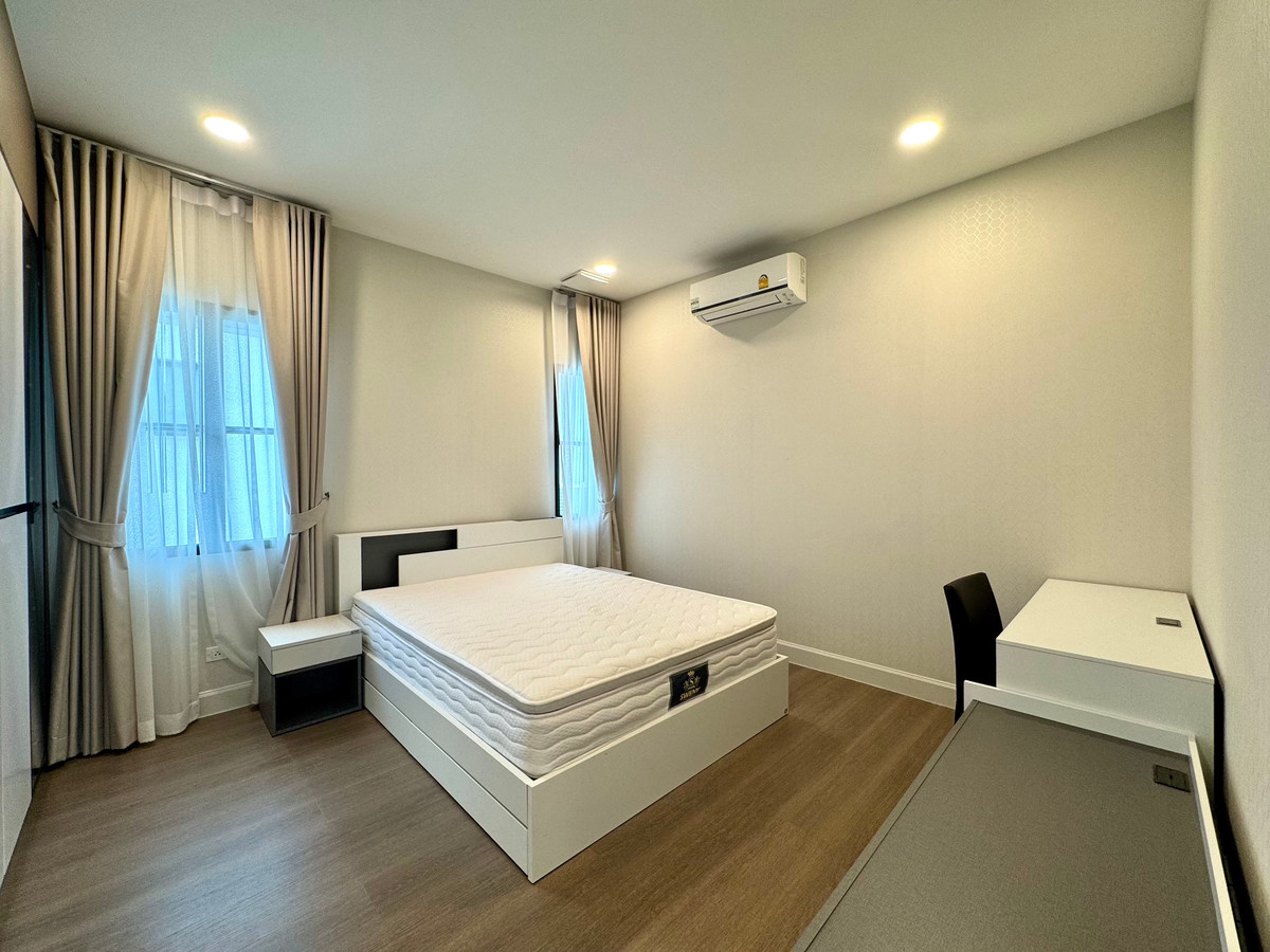 ขายบ้านพัฒนาการ ศรีนครินทร์ : Nantawan กรุงเทพกรีฑาตัดใหม่ เพียง 40มจาก clubhouse, แต่งพร้อมอยู่