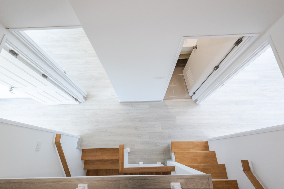 ขายทาวน์โฮมลาดกระบัง สุวรรณภูมิ : 🏡 ทาวน์โฮมหลังมุม ทำเลดีในโครงการ Golden Town3 บางนา–สวนหลวง