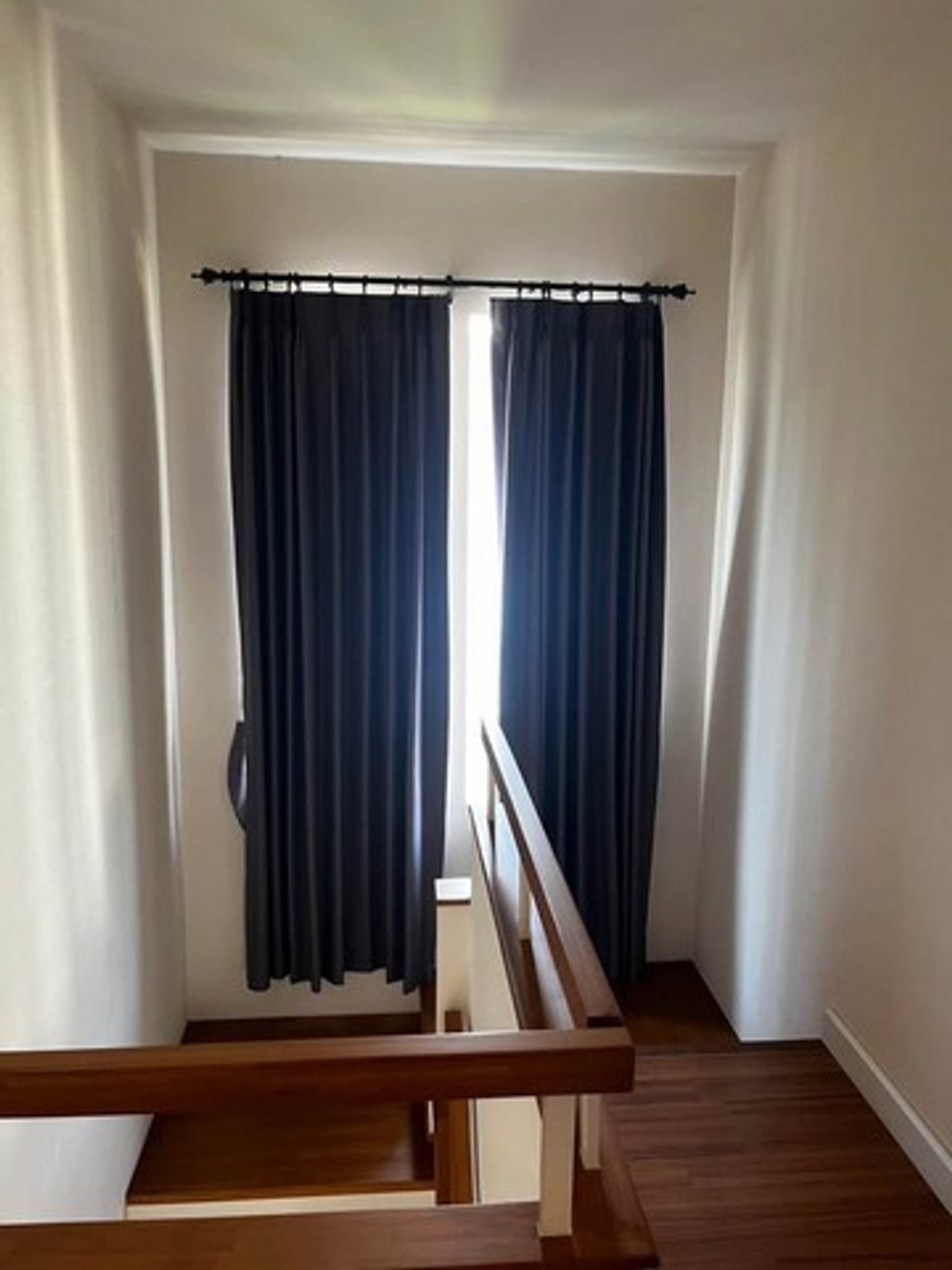 ให้เช่าบ้านนวมินทร์ รามอินทรา : HR3265ให้เช่าบ้านเดี่ยวพร้อมอยู่ มัณฑนา เลค วัชรพล (Mantana Lake Watcharapol) ใช้ชีวิตพักผ่อนริมทะเลสาบ พื้นที่กว้าง จอดรถได้สูงสุด 4 คัน พร้อมฟรี WiFi