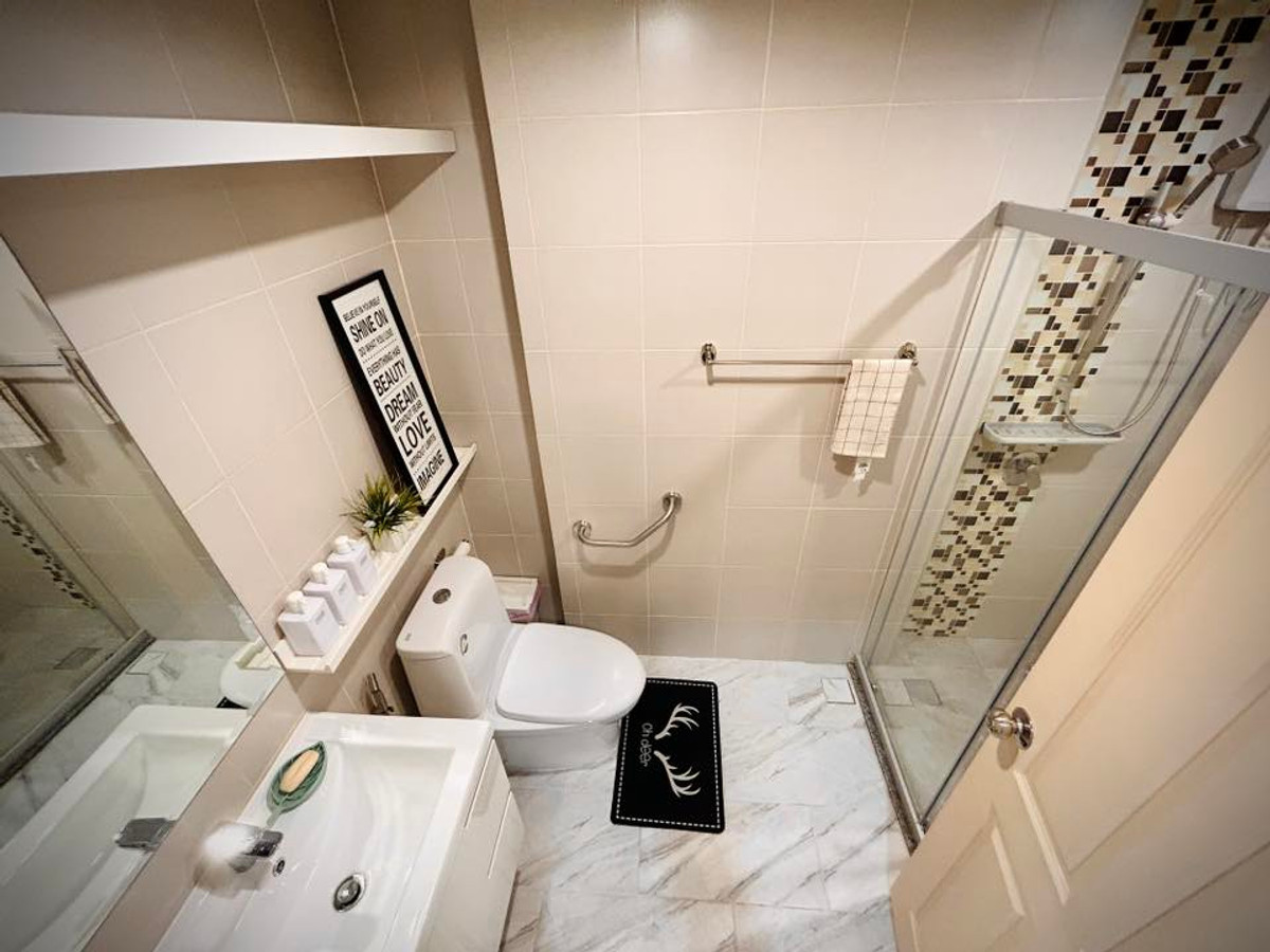 For RentCondoRama9, Petchburi, RCA : Condo for rent, 3 bedrooms, near MRT Rama 9: Suplalai Veranda Rama 9 project, very beautifully decorated, ready to move in, only 100k!!