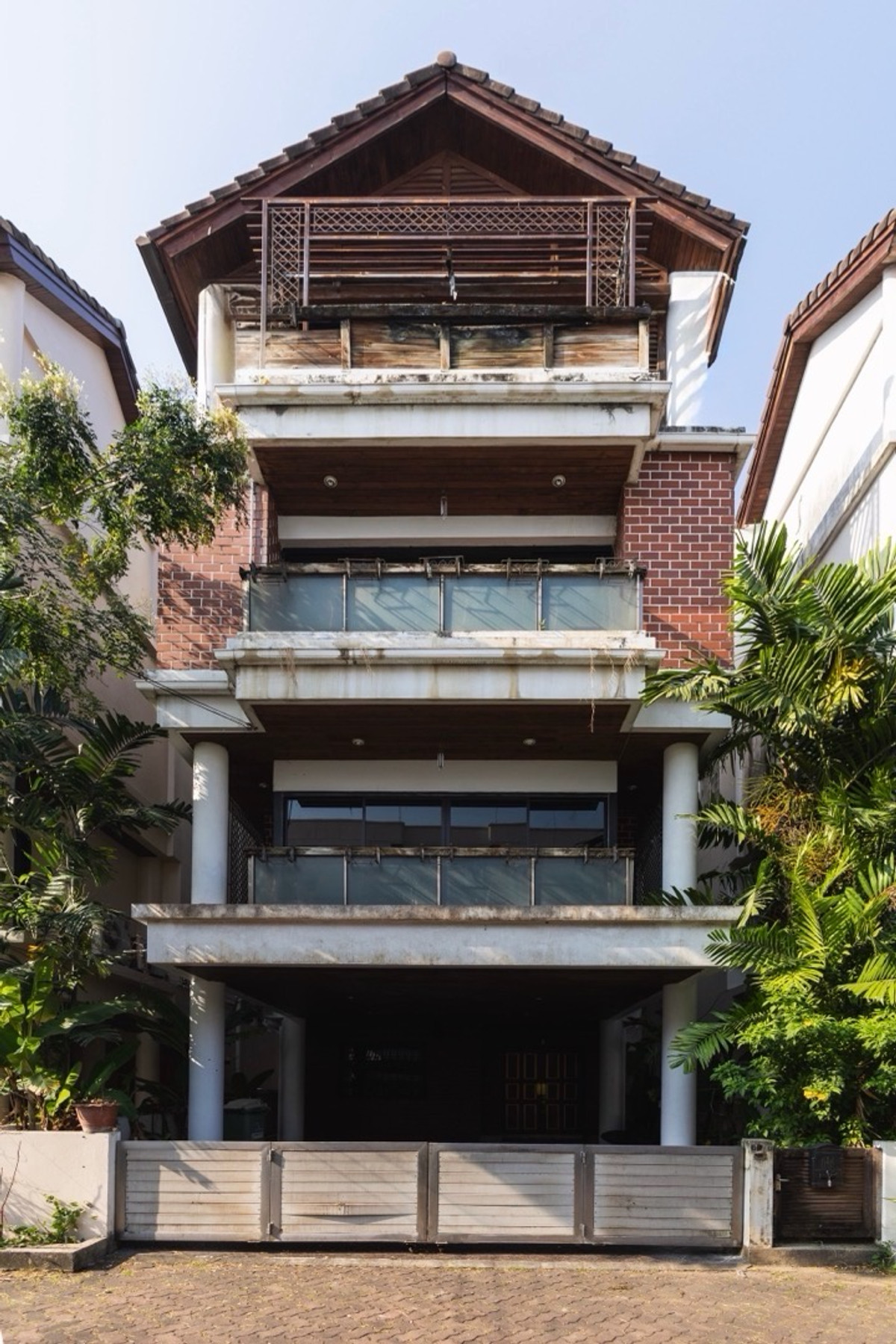 For SaleHouseSathorn, Narathiwat : Single house Sathorn Yen Akat near CBD prime location suitable for residence home office and investment Bangkok
