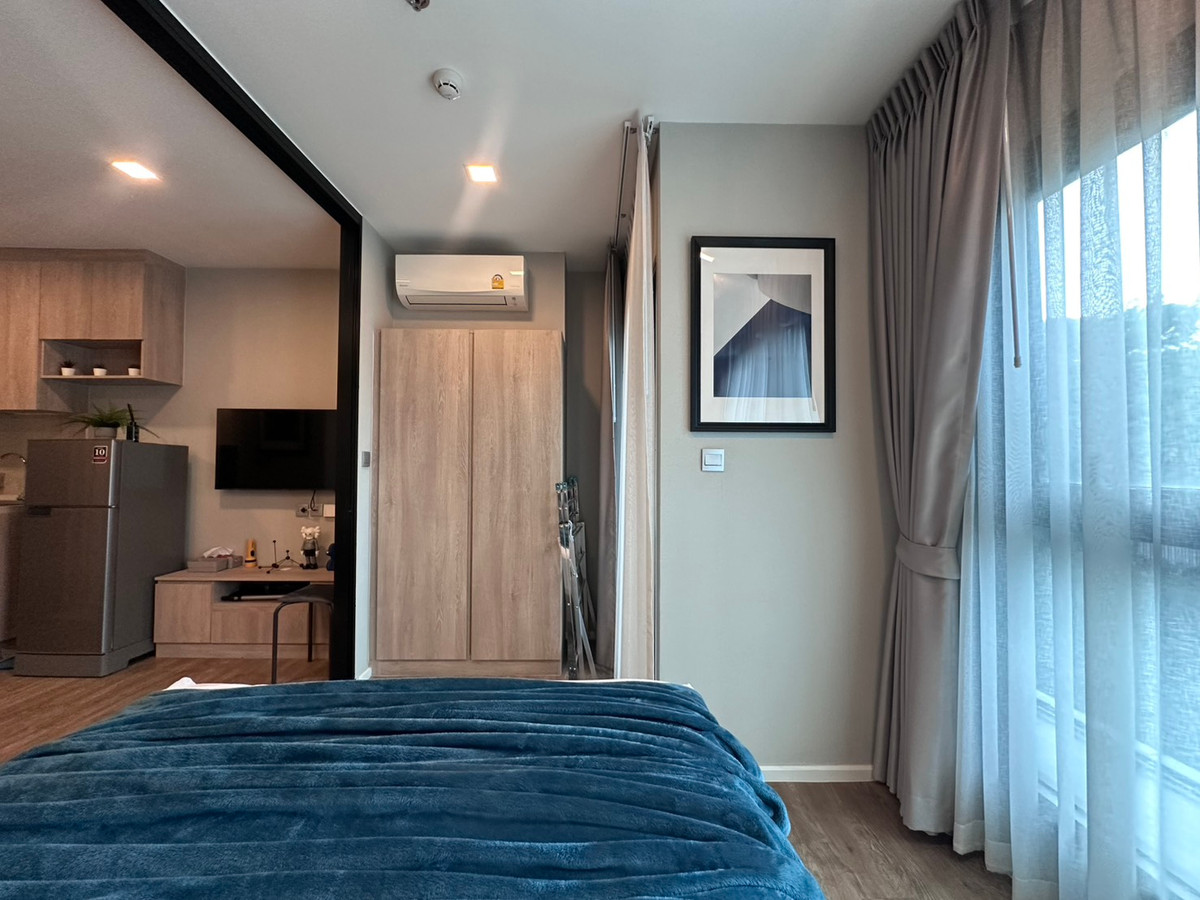 For RentCondoOnnut, Udomsuk : Suitable for those who want a new condo.  Never rented out, convenient travel, there is a shuttle and electric train.