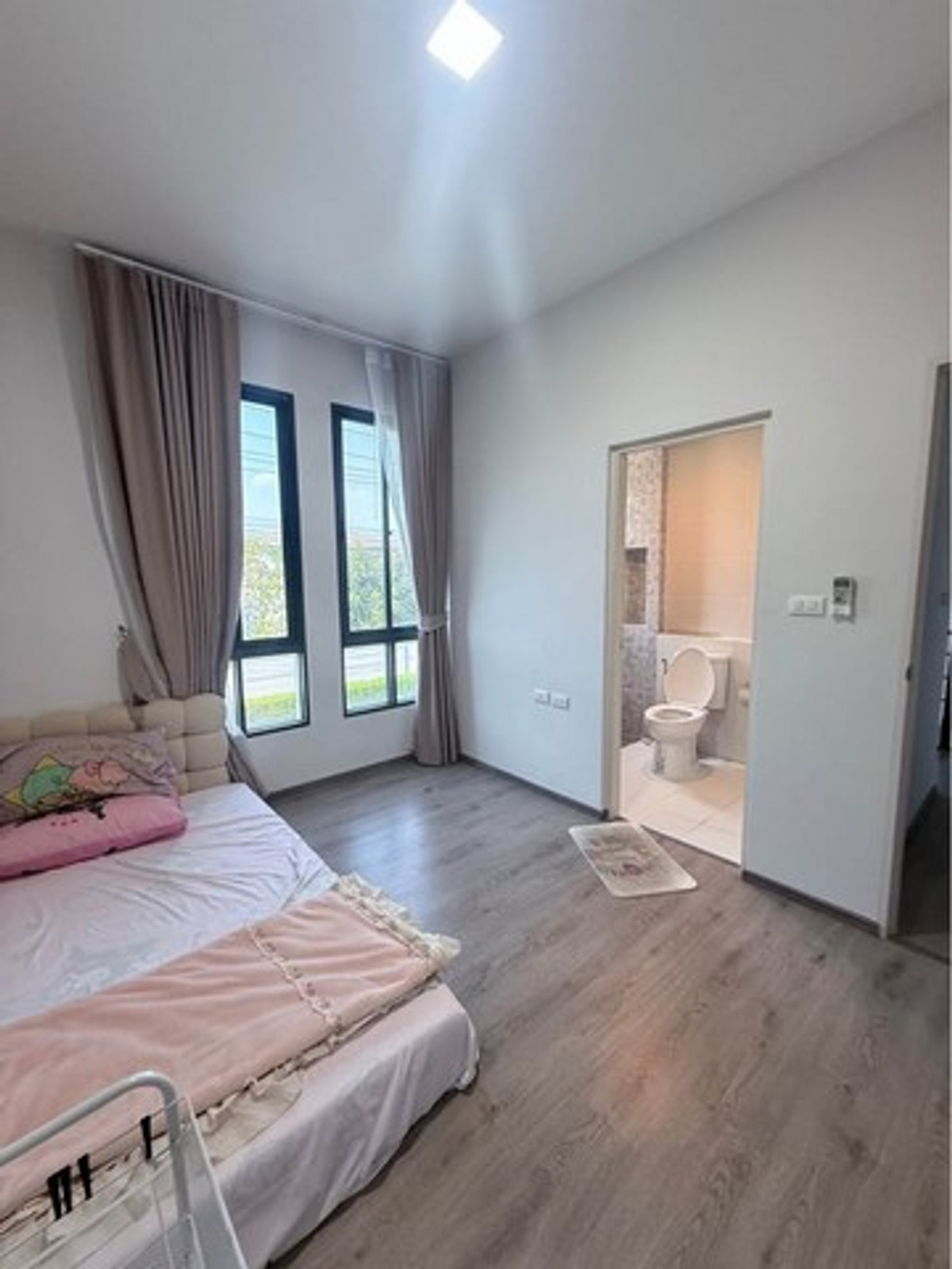 For RentPathum Thani,Rangsit, Thammasat : HR3266 2-story semi-detached house for rent, Grande Pleno project, Phahon - Vibhavadi, beautiful house, ready to move in. Complete furniture and electrical appliances