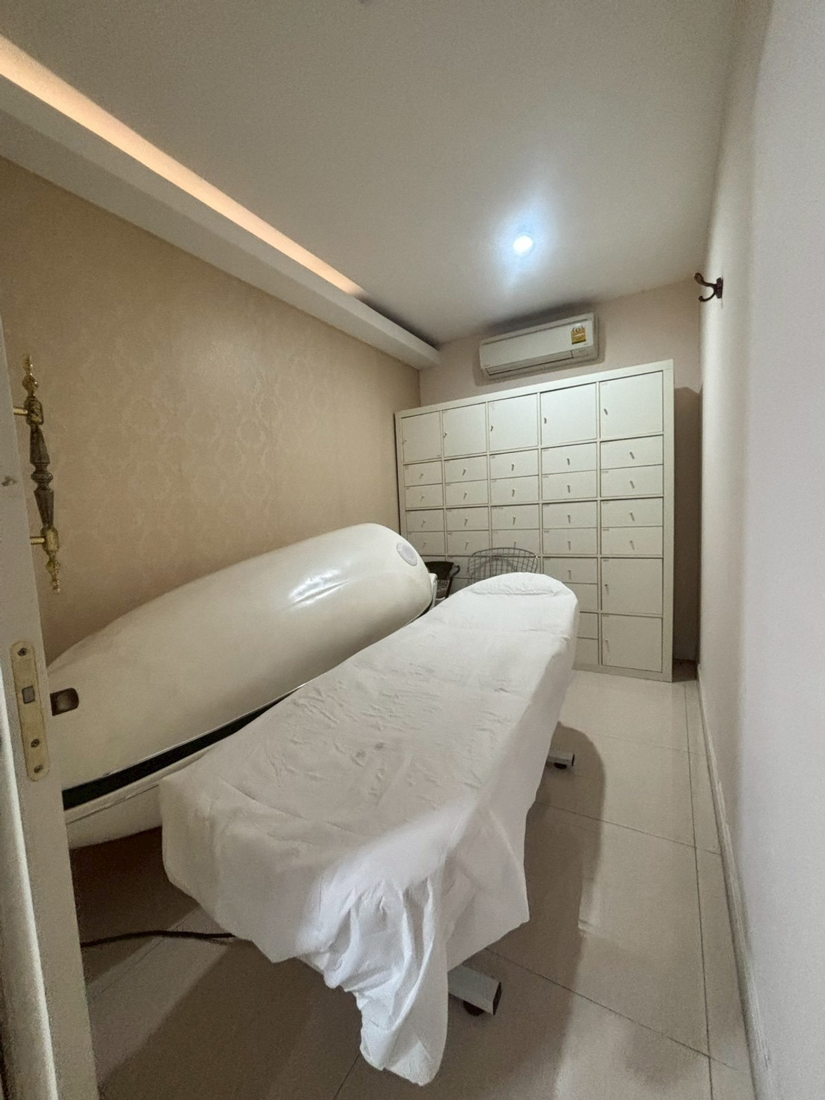 For SaleShop HousePhutthamonthon, Salaya : Commercial building for sale, Chinatown Salaya, near Central, Borommaratchachonnani Rd., decorated, ready to move in and operate.