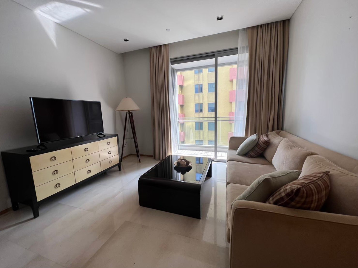 For RentCondoSilom, Saladaeng, Bangrak : For Rent: Saladaeng Residences, 50,000 THB [MPr260219]