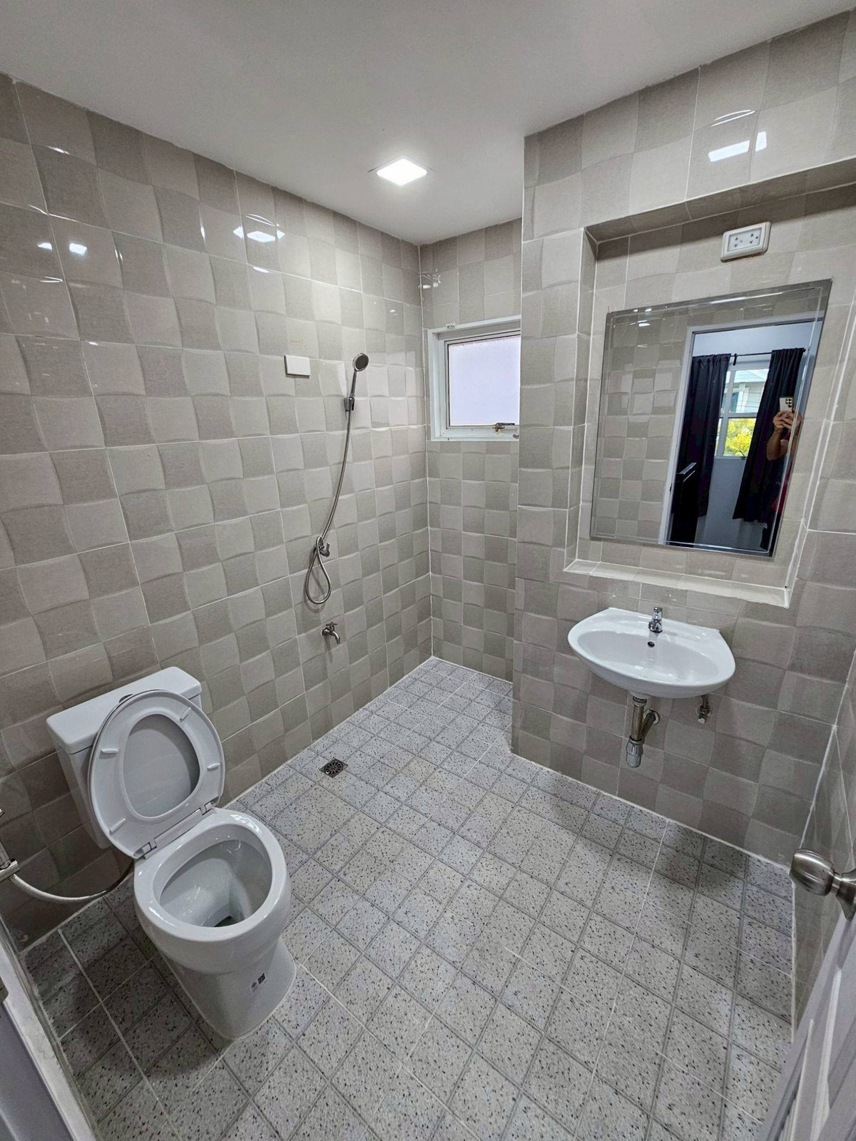 For RentHouseNonthaburi, Bang Yai, Bangbuathong : Single house at Soi Wat Som Kliang, 3 bedrooms, 3 bathrooms, near Bang Yai Hospital.