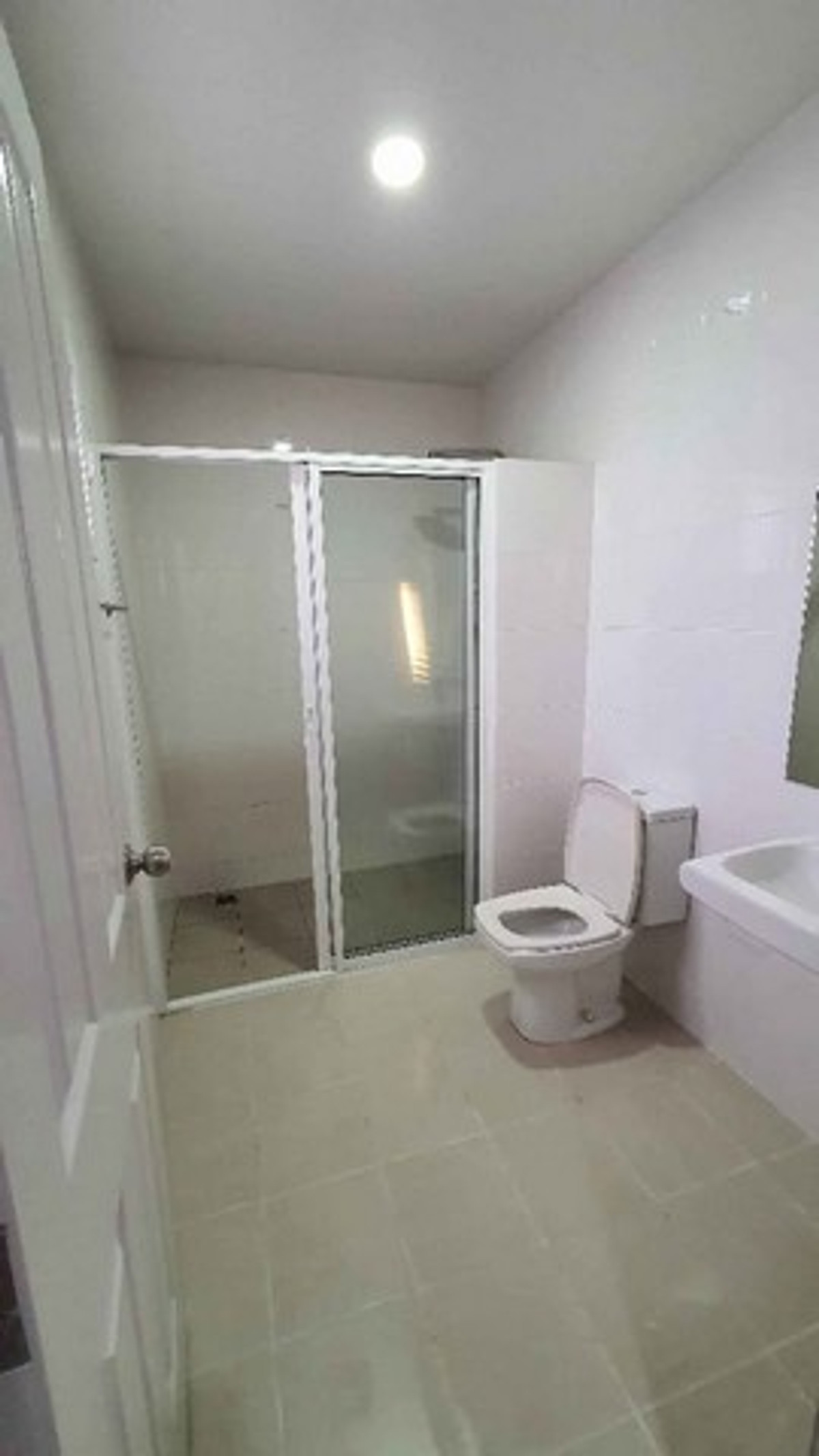 ให้เช่าทาวน์โฮมนวมินทร์ รามอินทรา : HR3267ให้เช่า/ขาย ทาวน์โฮม 3 ชั้นหลังมุม The Ricco Town วัชรพล พื้นที่ใช้สอยจุใจ 200 ตร.ม. ทำเลดีมาก จดทะเบียนบริษัท/ทำออฟฟิศได้ เฟอร์ครบพร้อมอยู่