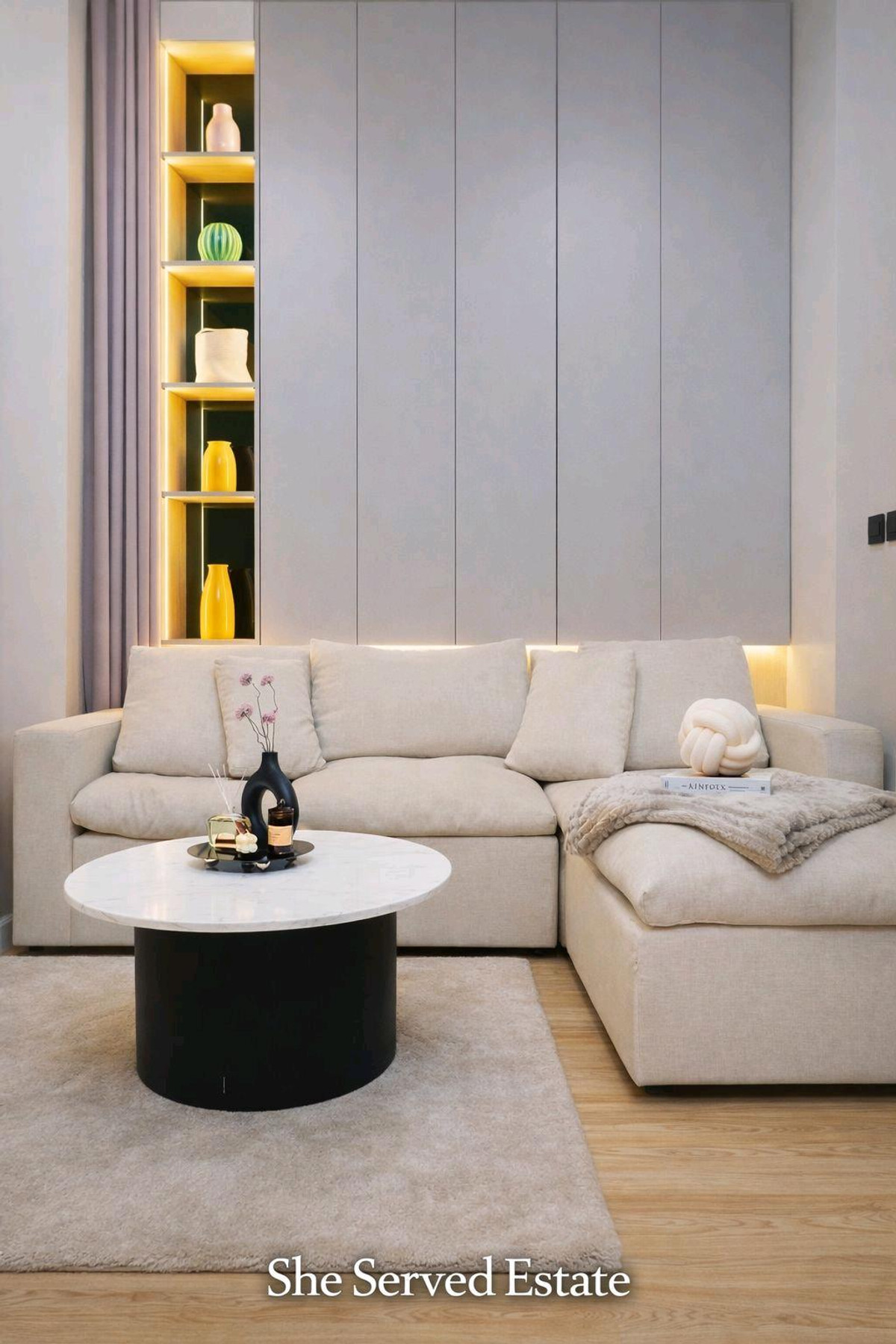 ให้เช่าบ้านอ่อนนุช อุดมสุข : For Rent / For Sale ◈ The Gentry Sukhumvit 101 ◈ • Land size: 56 sq.wah • Usable area: 390 sq.m.
• 2–3 Bedrooms • 4 Bathrooms • 1 Study room • 1 Pet room • 1 Open kitchen • 2 Living rooms • 1 Multi-purpose room (convertible to bedroom)