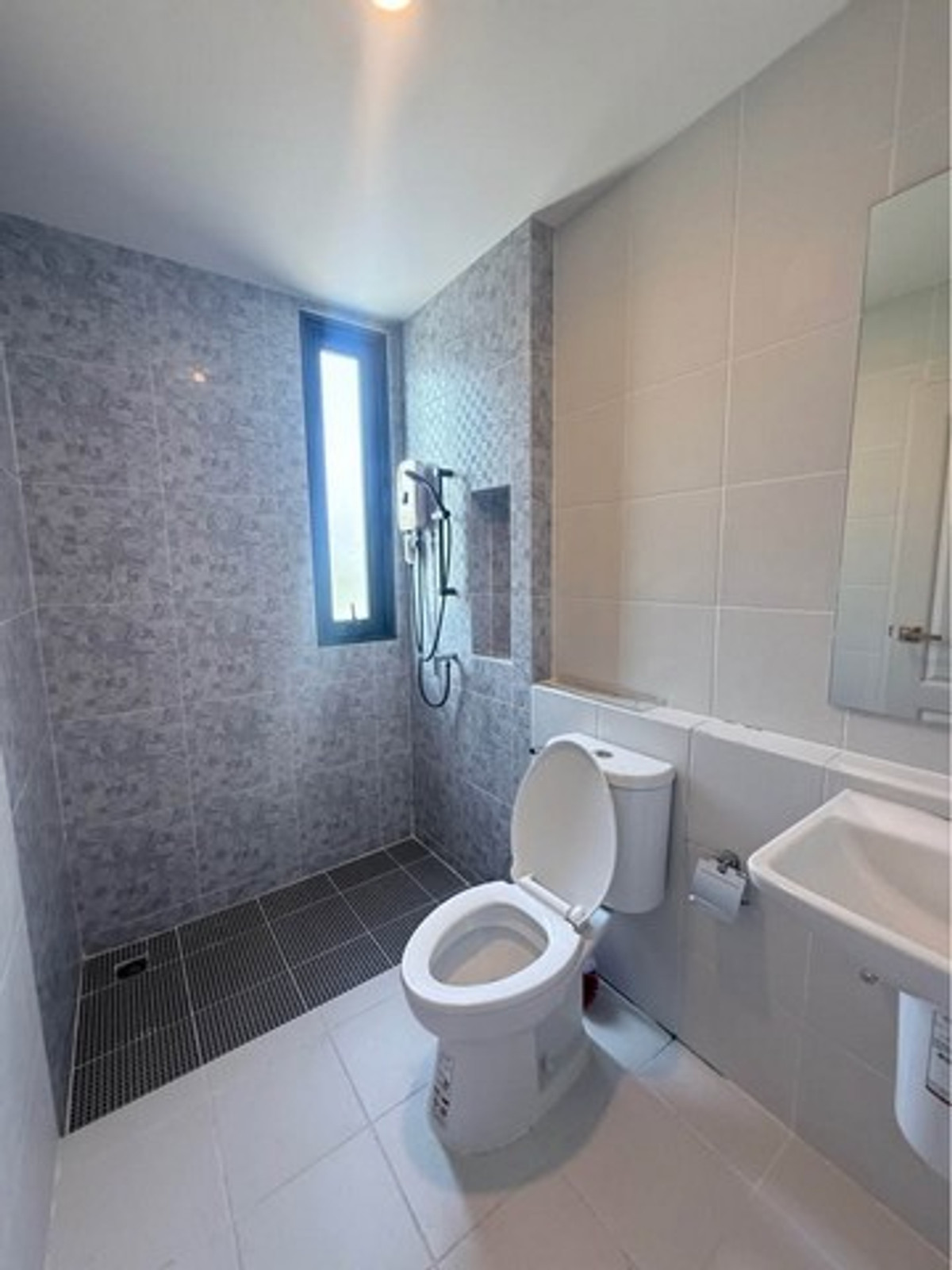 For RentPathum Thani,Rangsit, Thammasat : HR3266 2-story semi-detached house for rent, Grande Pleno project, Phahon - Vibhavadi, beautiful house, ready to move in. Complete furniture and electrical appliances