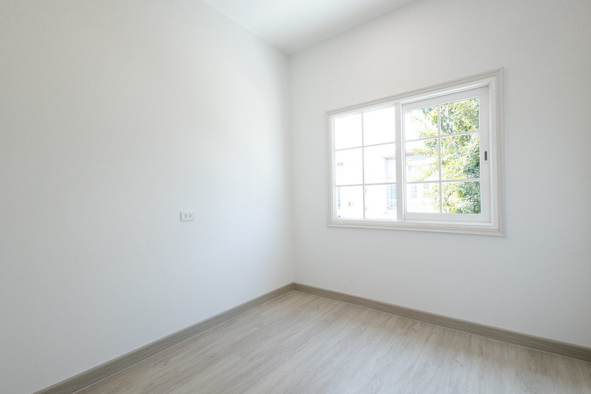 ขายทาวน์โฮมลาดกระบัง สุวรรณภูมิ : 🏡 ทาวน์โฮมหลังมุม ทำเลดีในโครงการ Golden Town3 บางนา–สวนหลวง