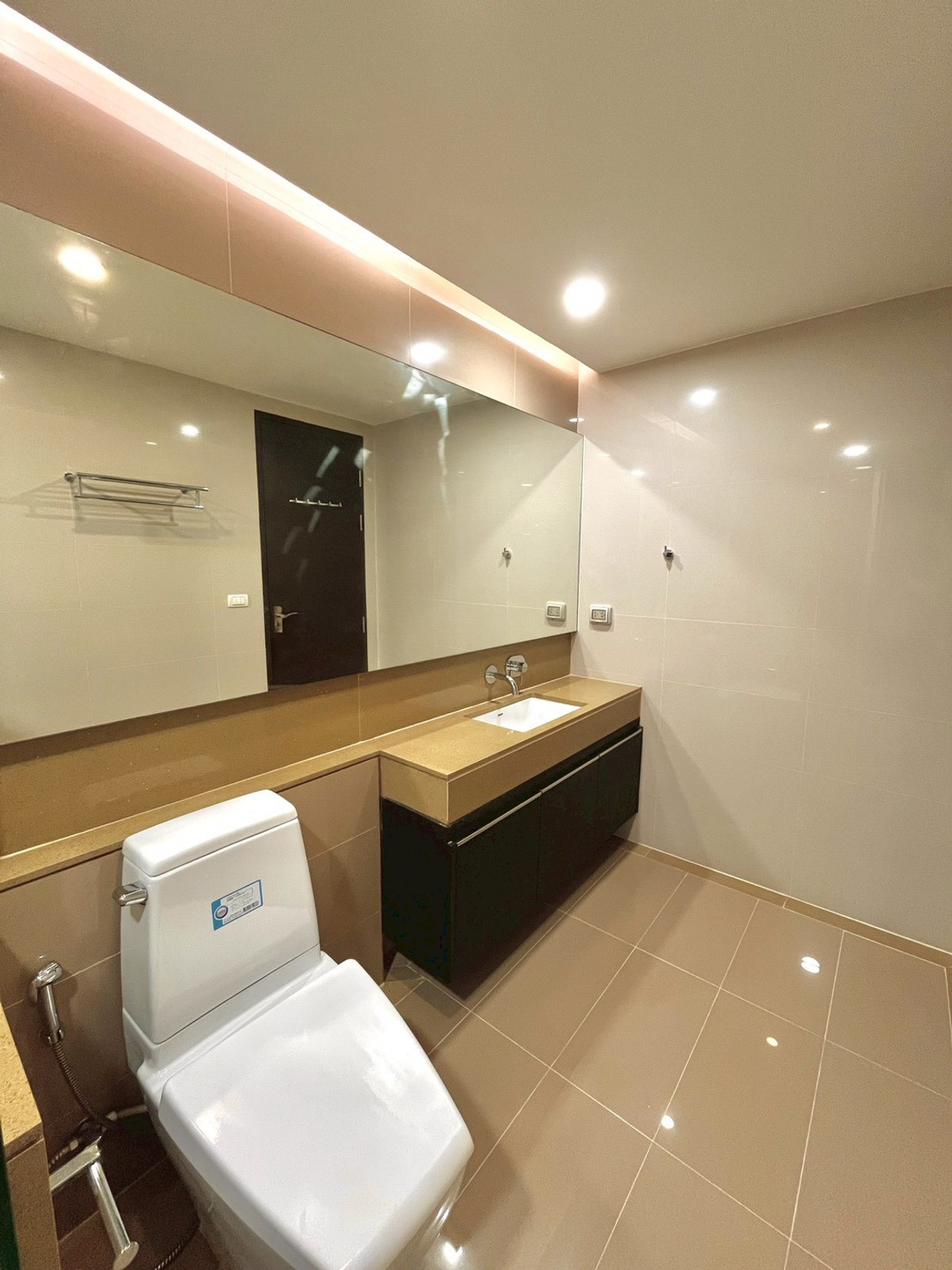 For RentCondoRatchathewi,Phayathai : 🏢 Condo for rent The Address Pathumwan