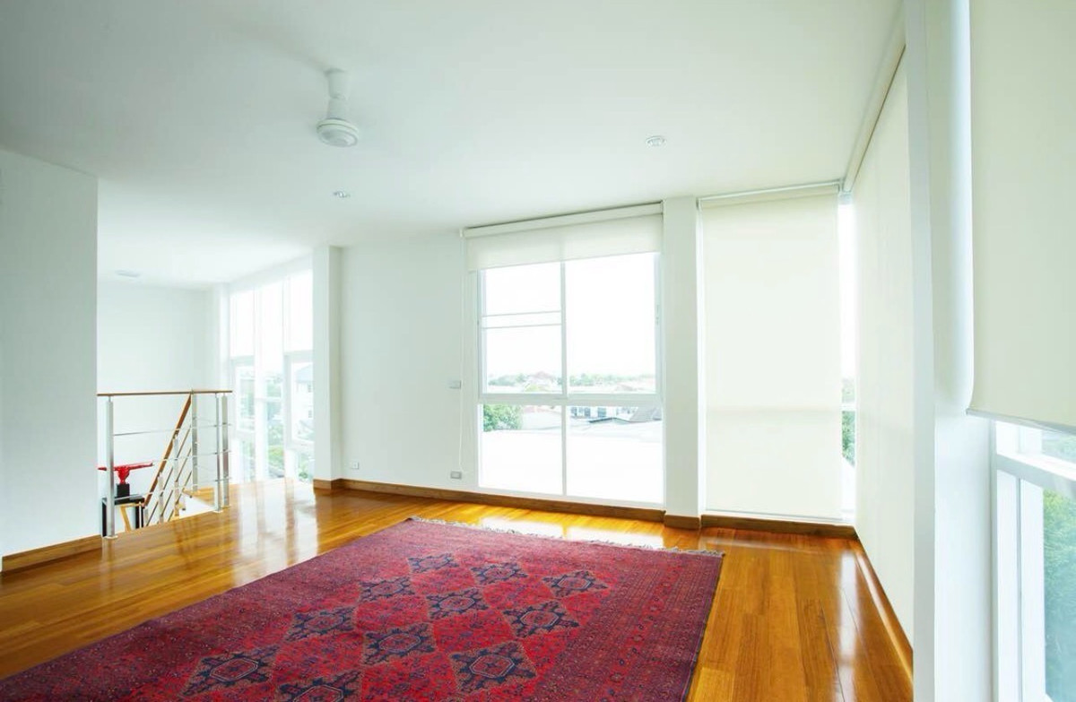 ให้เช่าบ้านโชคชัย4 ลาดพร้าว71 : บ้านเดี่ยว พลูวิลล่า โชคชัย4 ลาดพร้าว 
ให้เช่า 3ห้องนอน 3ห้องน้ำในตัวทุกห้อง มีห้องแม่บ้านแยกต่างหาก