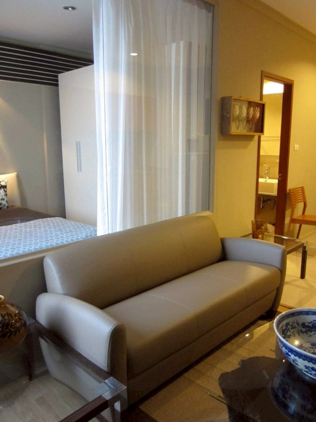 ให้เช่าคอนโดวงเวียนใหญ่ เจริญนคร : (ปล่อยเช่า) คอนโด Villa Sathorn ห้องสตูดิโอ 47 ตร.ม. ห้องสวย ทำเป็นห้องกั้น ชั้นสูง เฟอร์+เครื่องใช้ไฟฟ้าครบ ㅡ ติด🚆BTS กรุงธนบุรี