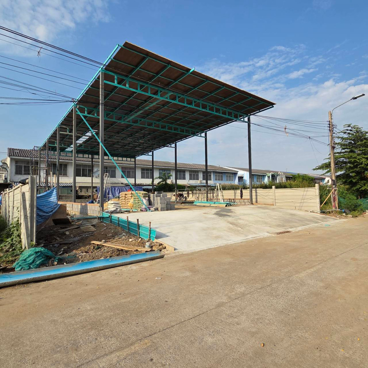 ขายโกดังปทุมธานี รังสิต ธรรมศาสตร์ : ไม่ต้องเช่า!! ขายโกดัง 100วา ซอยไสวประชาราษฎร์33 ซอยร่วมสุข8 ใกล้สถานีรถไฟฟ้าสายสีเขียว สถานีคลอง4 N26 ตลาดเอซี ลำลูกกา