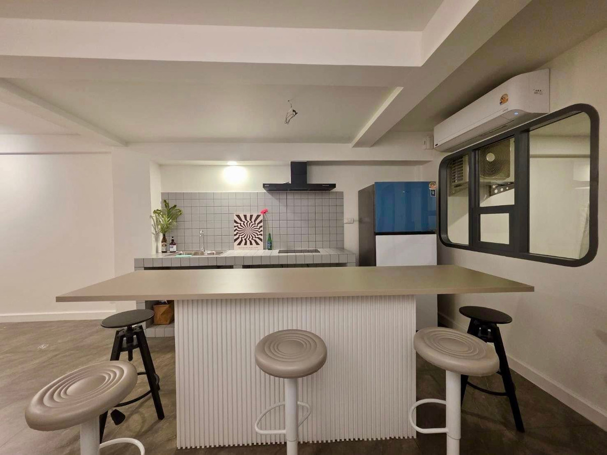 ให้เช่าทาวน์โฮมโชคชัย4 ลาดพร้าว71 : RH031026 ให้เช่า ทาวน์เฮาส์ 2 ชั้น รีโนเวทใหม่ ย่าน ลาดพร้าว เฟอร์นิเจอร์ครบ