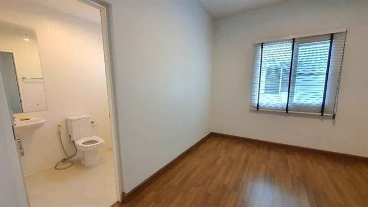 ให้เช่าทาวน์โฮมนวมินทร์ รามอินทรา : HR3267ให้เช่า/ขาย ทาวน์โฮม 3 ชั้นหลังมุม The Ricco Town วัชรพล พื้นที่ใช้สอยจุใจ 200 ตร.ม. ทำเลดีมาก จดทะเบียนบริษัท/ทำออฟฟิศได้ เฟอร์ครบพร้อมอยู่