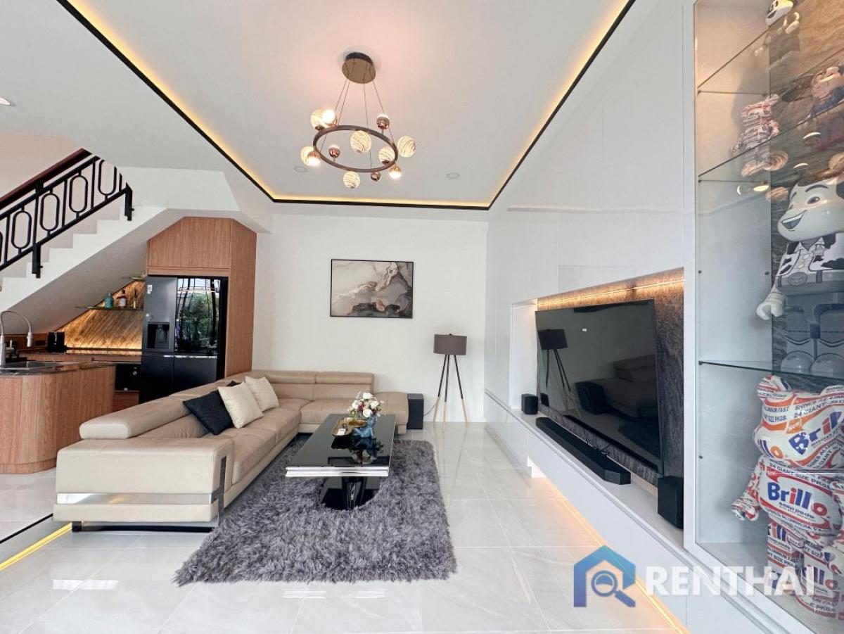 For SaleTownhomePattaya, Bangsaen, Chonburi : Glam Boonsampan 6 – Premium 2-Storey Semi-Detached Homes in Central Pattaya