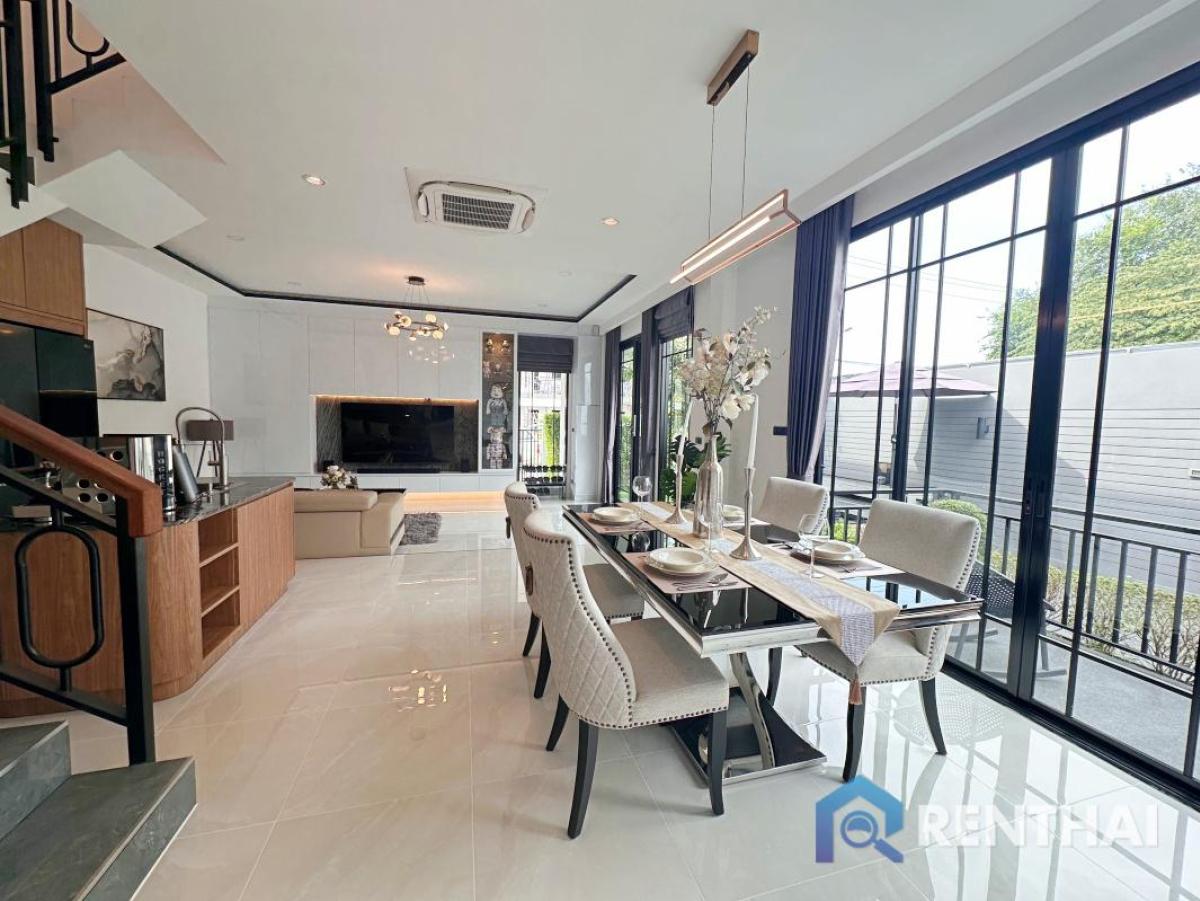 For SaleTownhomePattaya, Bangsaen, Chonburi : Glam Boonsampan 6 – Premium 2-Storey Semi-Detached Homes in Central Pattaya