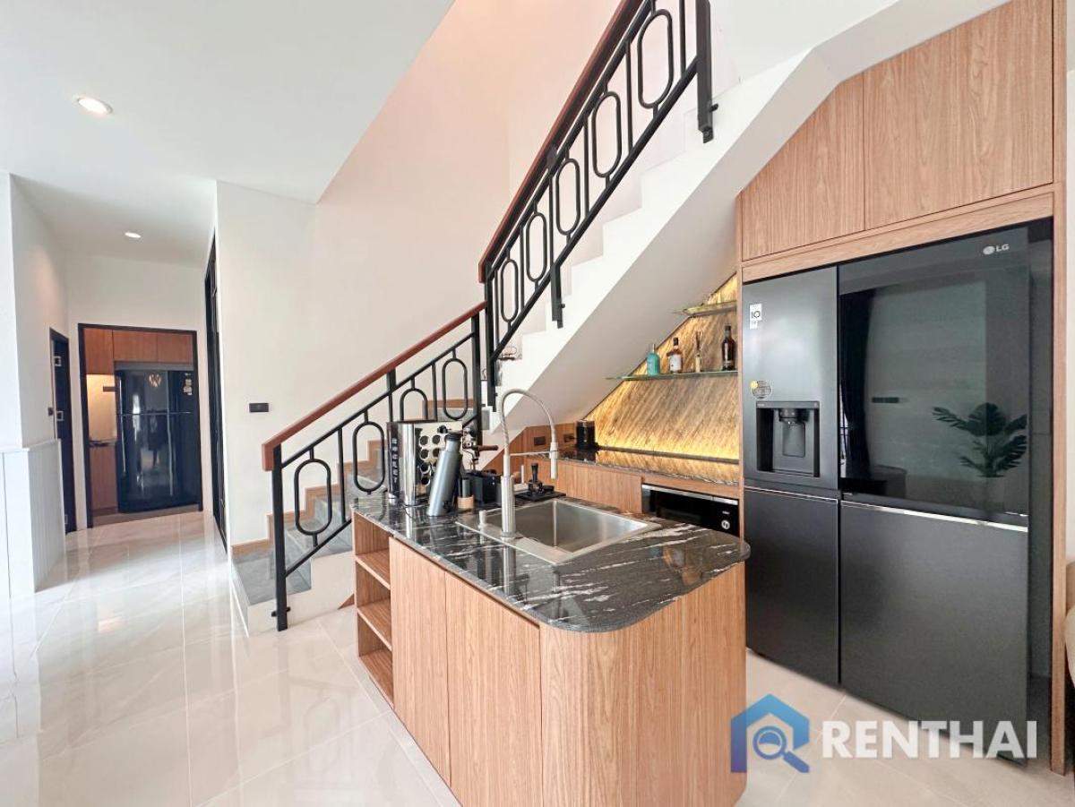 For SaleTownhomePattaya, Bangsaen, Chonburi : Glam Boonsampan 6 – Premium 2-Storey Semi-Detached Homes in Central Pattaya