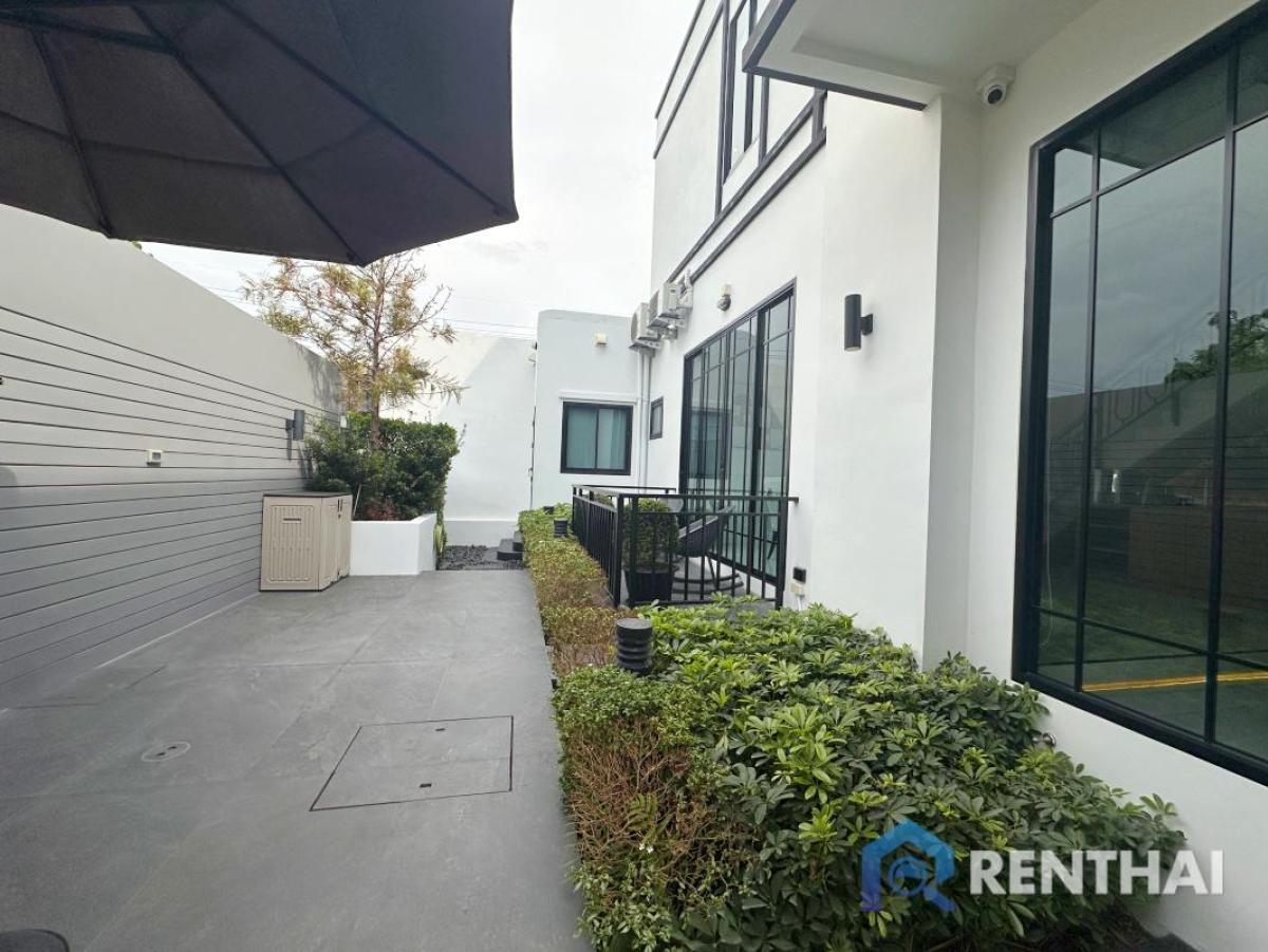 For SaleTownhomePattaya, Bangsaen, Chonburi : Glam Boonsampan 6 – Premium 2-Storey Semi-Detached Homes in Central Pattaya