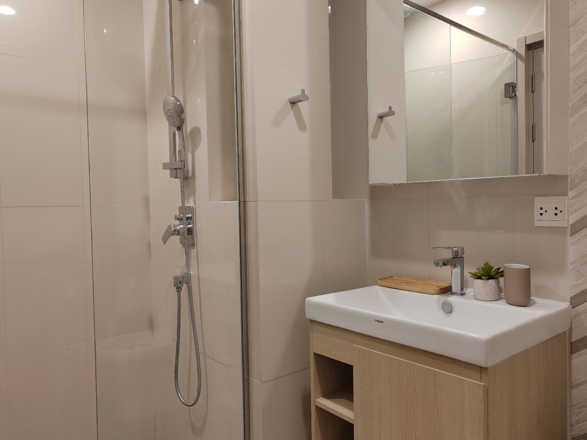 For RentCondoSukhumvit, Asoke, Thonglor : Oka Haus  35sqm 43 floor high level condo for rent ! 22,000/month