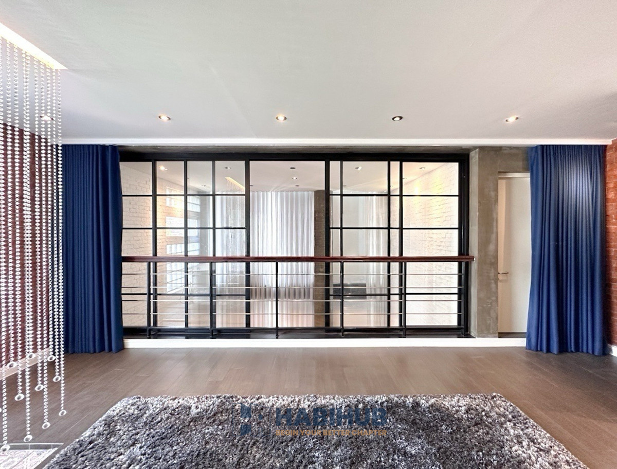 For SaleCondoOnnut, Udomsuk : 🏠✨ Penthouse Condominium 3 | 4 Bedroom Duplex Condo for Sale (HBH-HL-23)