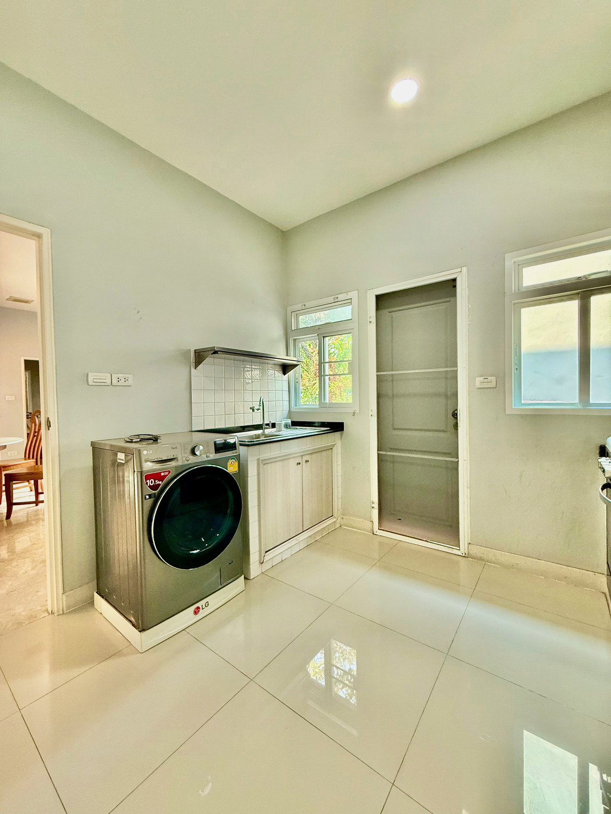 For SaleHousePattanakan, Srinakarin : Luxury Corner House for Sale – Grand Bangkok Boulevard Rama 9–Srinakarin