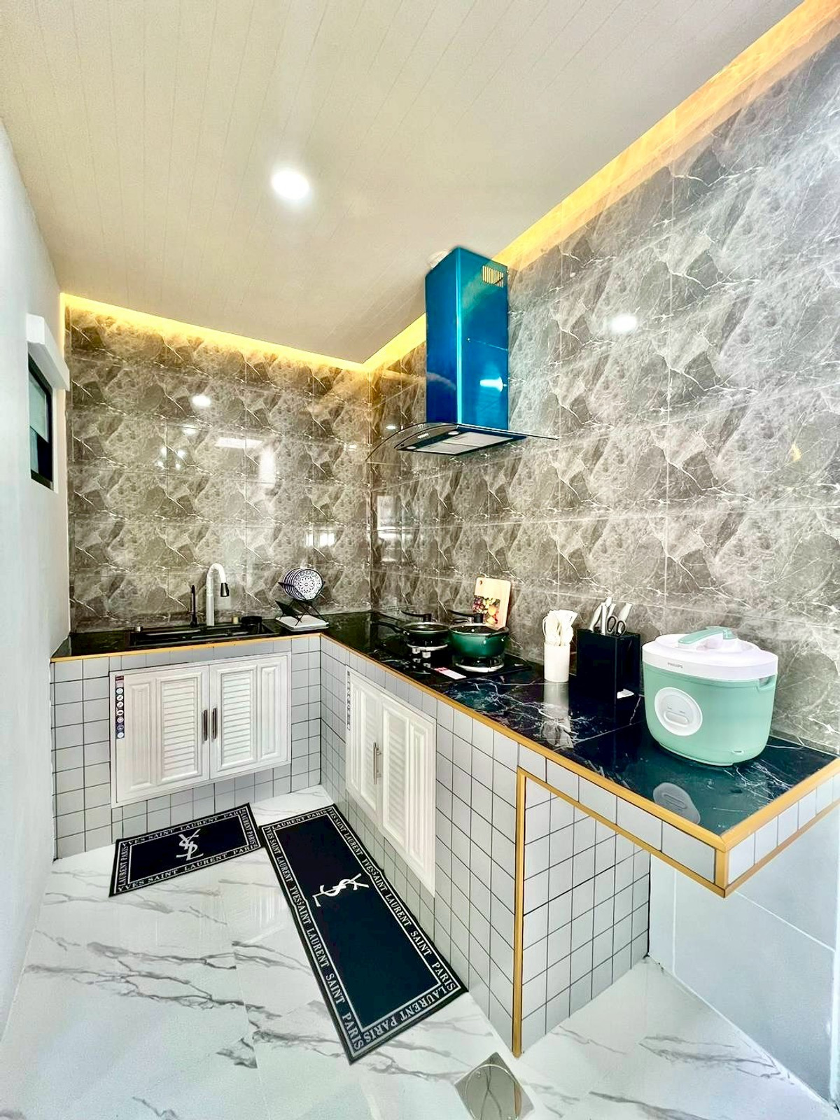 For SaleTownhomePathum Thani,Rangsit, Thammasat : 2-story townhome for sale, The Trust Town Village, Wongwaen - Lam Luk Ka, along Khlong 6, Soi 28, area 27.8 square wah, 3 bedrooms, Bueng Kham Proi Subdistrict, Lam Luk Ka District, Pathum Thani Province.