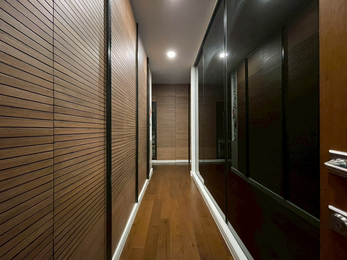 ให้เช่าคอนโดเยาวราช บางลำพู : ให้เช่า ห้อง Penthouse ใหญ่ 207 ตร.ม. ชั้น 8 (เพนท์เฮาส์) @ ย่านป้อมปราบศัตรูพ่าย สวนมะลิเซ็นเตอร์ (ใกล้ถนนวรจักร / เยาวราช / สำเพ็ง)