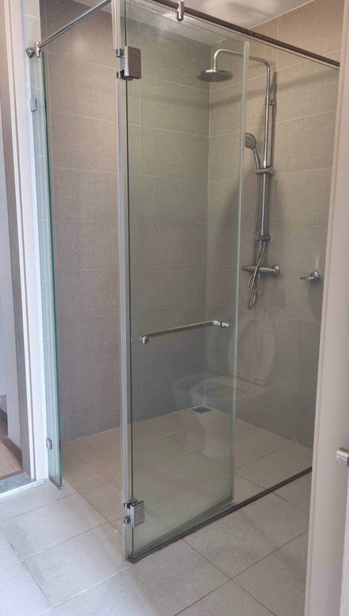 ให้เช่าคอนโดวิทยุ ชิดลม หลังสวน : 🔥Noble Ploenchit  ใจกลางเมือง 🔥2 ห้องนอน 1 ห้องน้ำ  70 Sqm🔥 สนใจติดต่อพัตเตอร์ 0928895628 Line:plustor_ss🔥