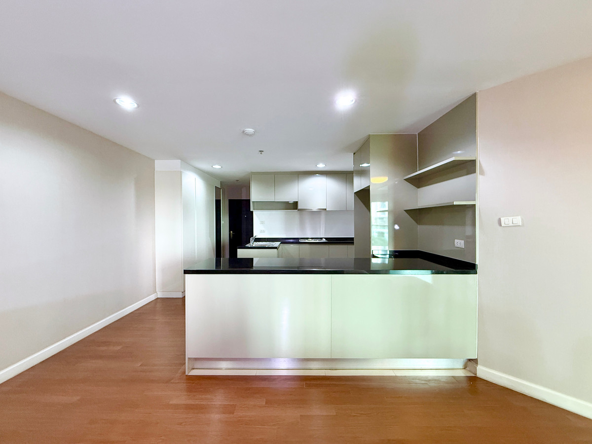 For SaleCondoRama9, Petchburi, RCA : Urgent sale 🌈✨ Belle Grand Rama 9 100.27 sq m. 2 bed 2 bath room in very new condition 092-2462653 Donut