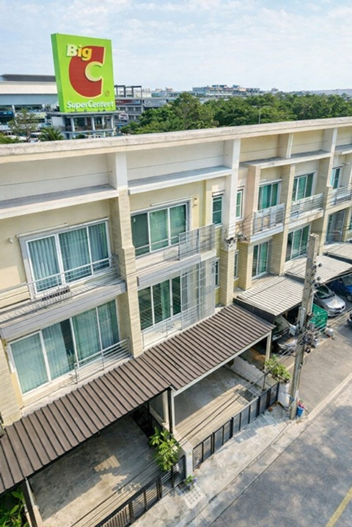 ให้เช่าทาวน์โฮมราษฎร์บูรณะ สุขสวัสดิ์ : ทาวน์โฮม 3ชั้น BIG C ประชาอุทิศ ตลาดทุ่งครุ 800 ม.3นอน 3น้ำ 21ตร.ว. 252ตร.ม. รร.บูรณะศึกษา 900 ม.