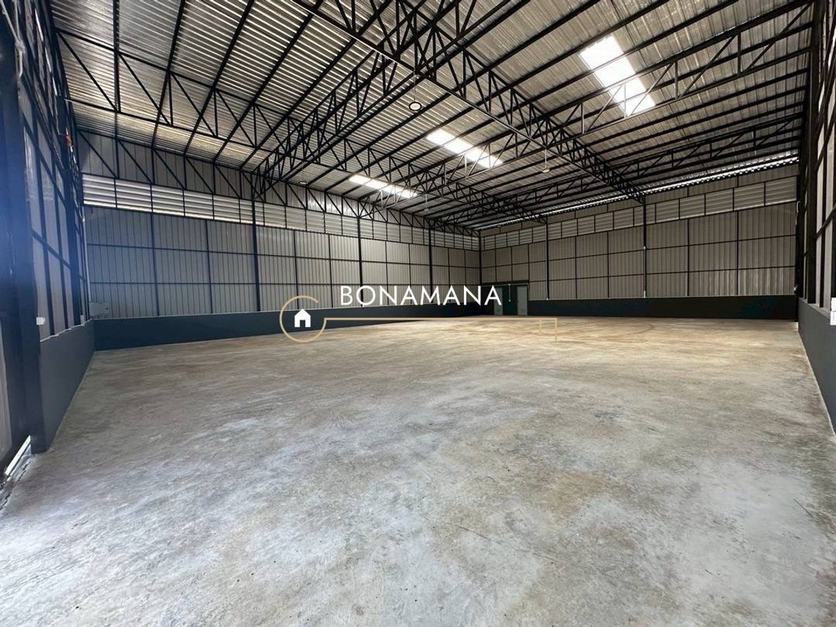 For RentWarehouseChokchai 4, Ladprao 71, Ladprao 48, : Warehouse for rent, Lat Phrao 91