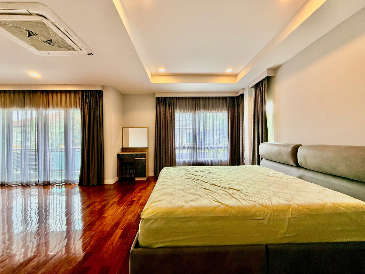 For SaleHousePattanakan, Srinakarin : Luxury Corner House for Sale – Grand Bangkok Boulevard Rama 9–Srinakarin