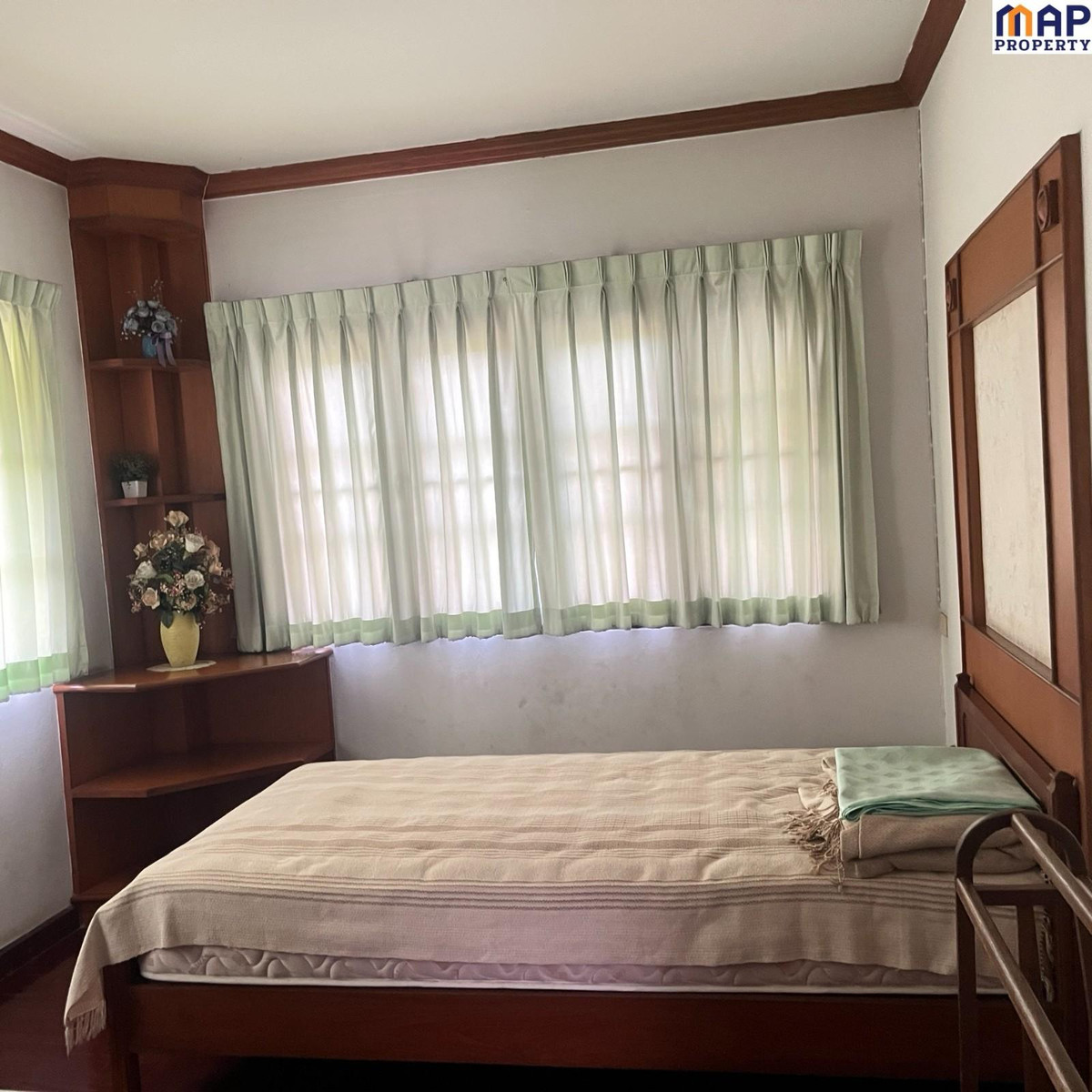 For SaleHouseMin Buri, Romklao : Two-story detached house on a 493 sq.wa. plot. Excellent location