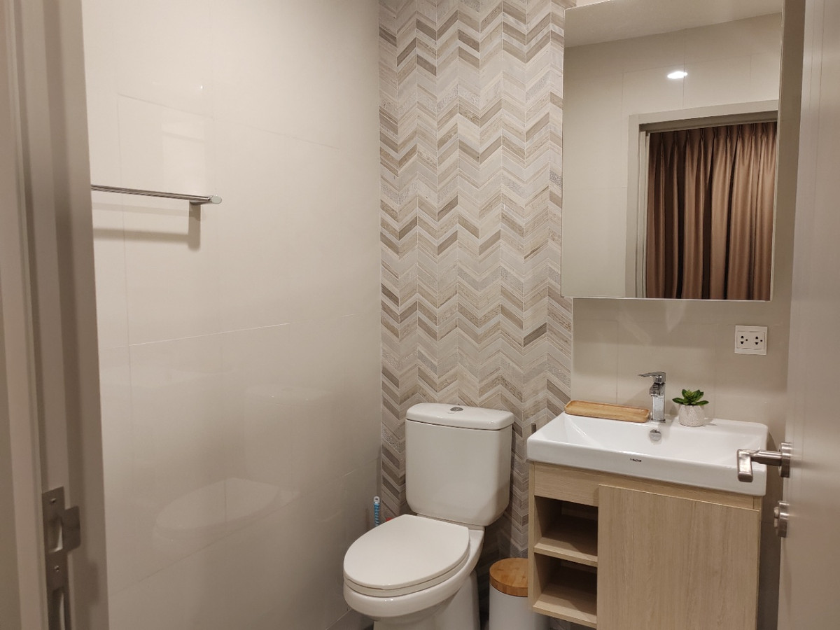 For RentCondoSukhumvit, Asoke, Thonglor : Oka Haus 35 sqm condo for rent 22k high floor view!