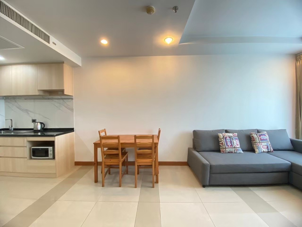 For RentCondoRama9, Petchburi, RCA : For rent✨Condo near MRT Cultural Center: Supalai Wellington Project: 1 bedroom | 47 sqm. Wide size, fully furnished, ready to move in.