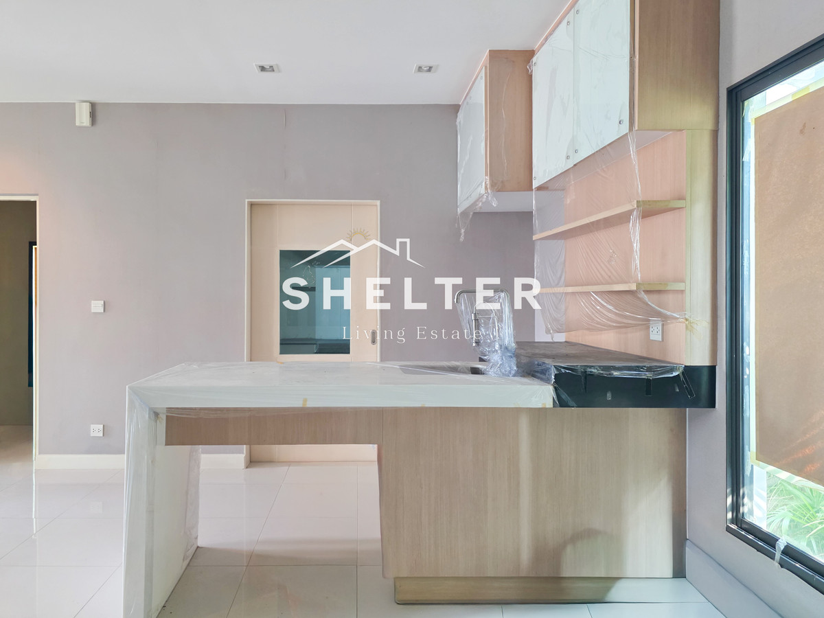 For SaleHousePattanakan, Srinakarin : Single house near the BTS, both yellow and orange. Can connect to both Srinakarin-Pattanakarn-Rama 9 Samitivej Hospital, ABAC University International School🚃