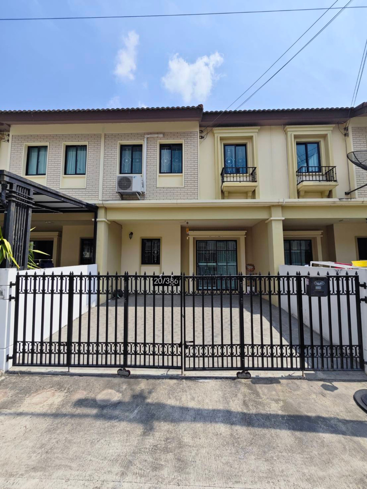 For SaleHouseRamkhamhaeng, Hua Mak : Urgent sale Baan Pruksa Ville Ramkhamhaeng near Soi Mistine