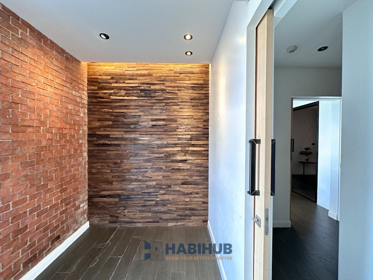 For SaleCondoOnnut, Udomsuk : 🏠✨ Penthouse Condominium 3 | 4 Bedroom Duplex Condo for Sale (HBH-HL-23)