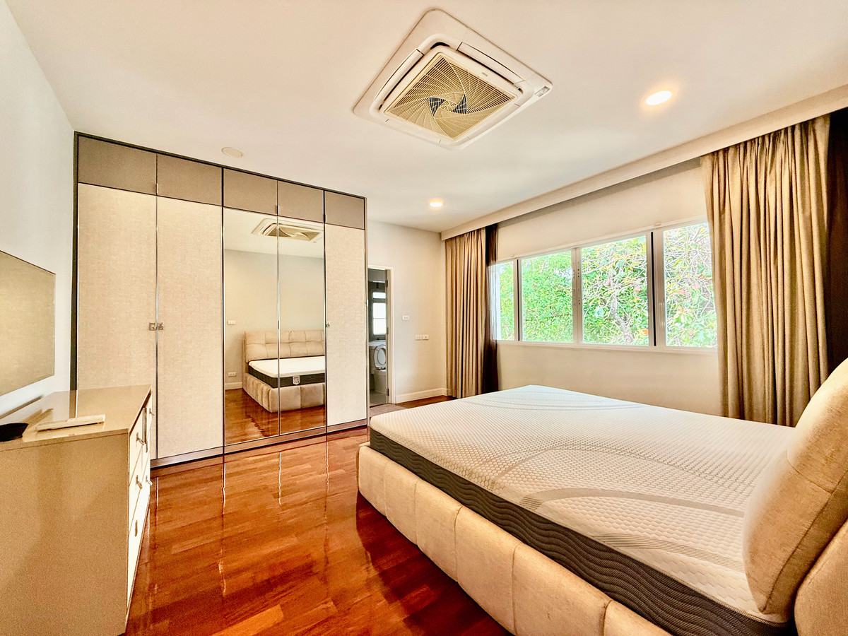 For SaleHousePattanakan, Srinakarin : Luxury Corner House for Sale – Grand Bangkok Boulevard Rama 9–Srinakarin